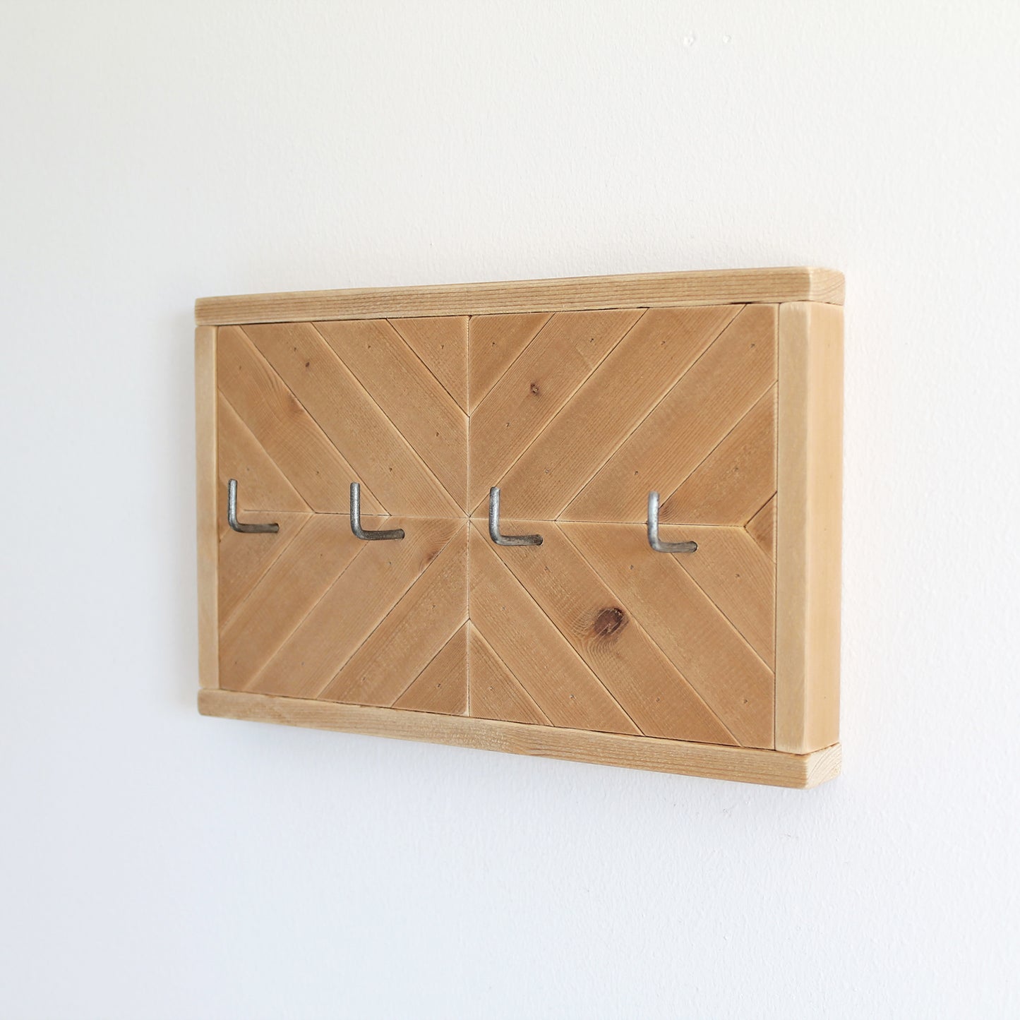 Porte clés rustique moderne en bois brut | 4 crochets