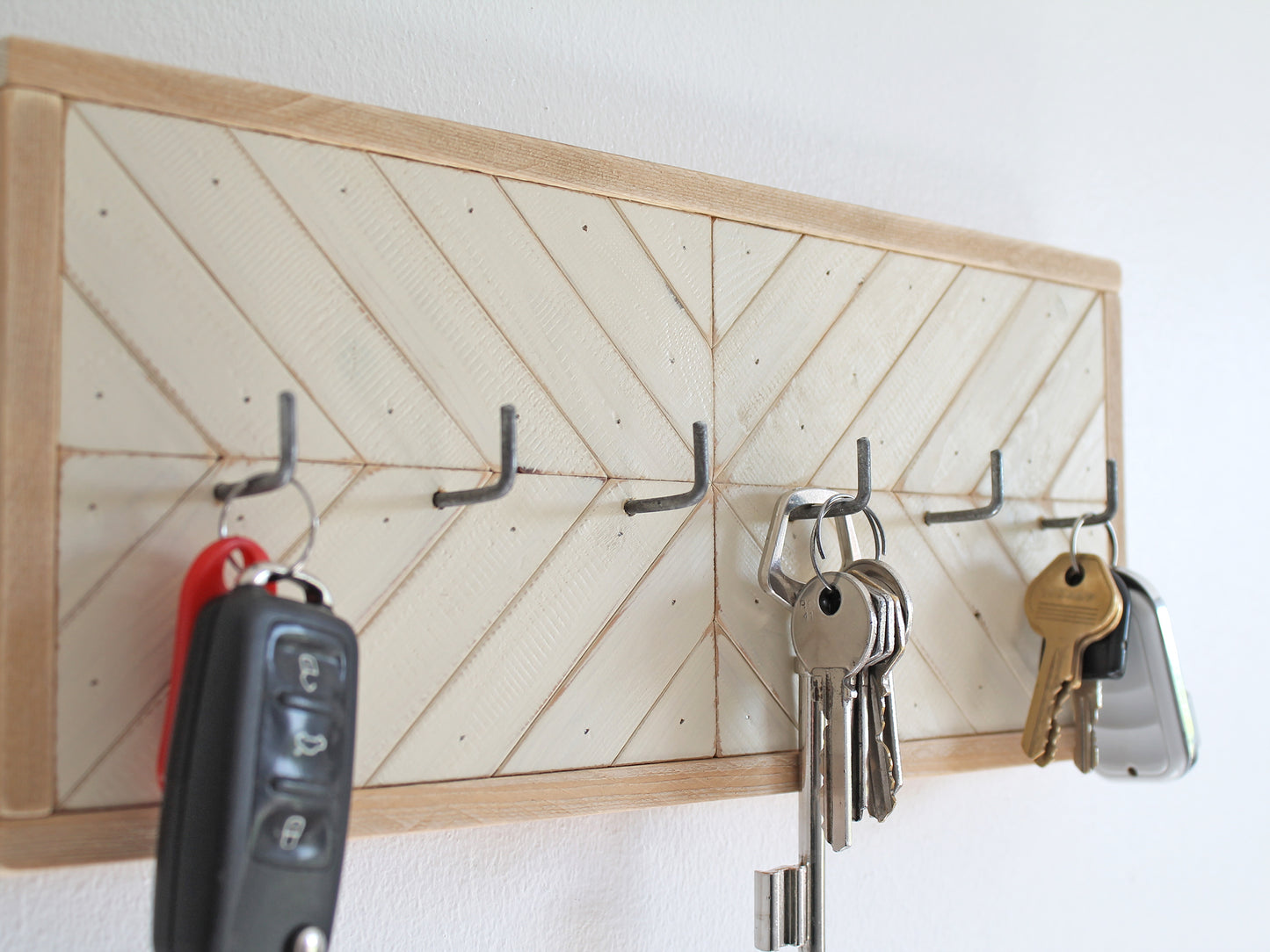 Porte clés rustique moderne en bois blanc ivoire | 6 crochets