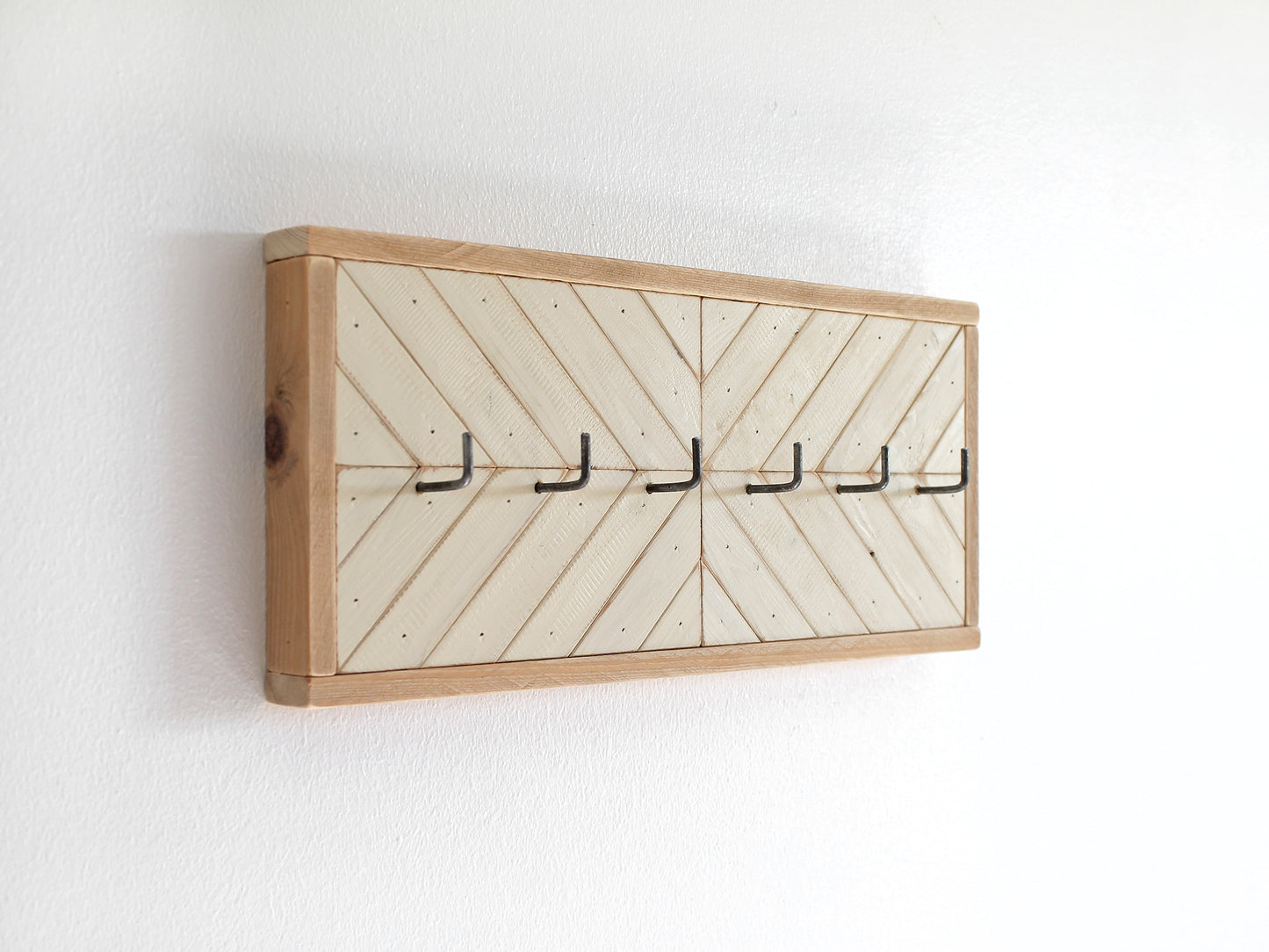 Porte clés rustique moderne en bois blanc ivoire | 6 crochets