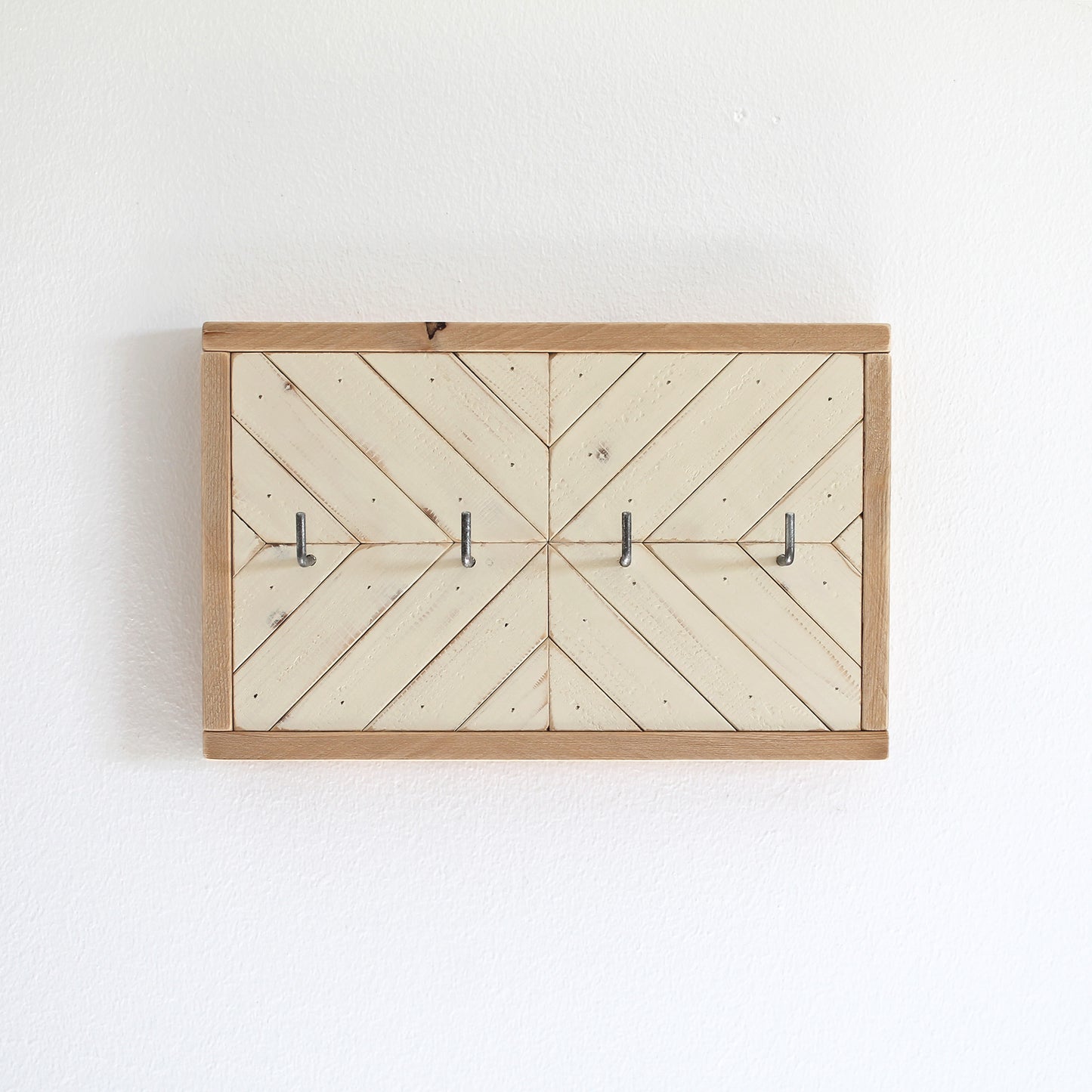 Porte clés rustique moderne en bois blanc ivoire | 4 crochets