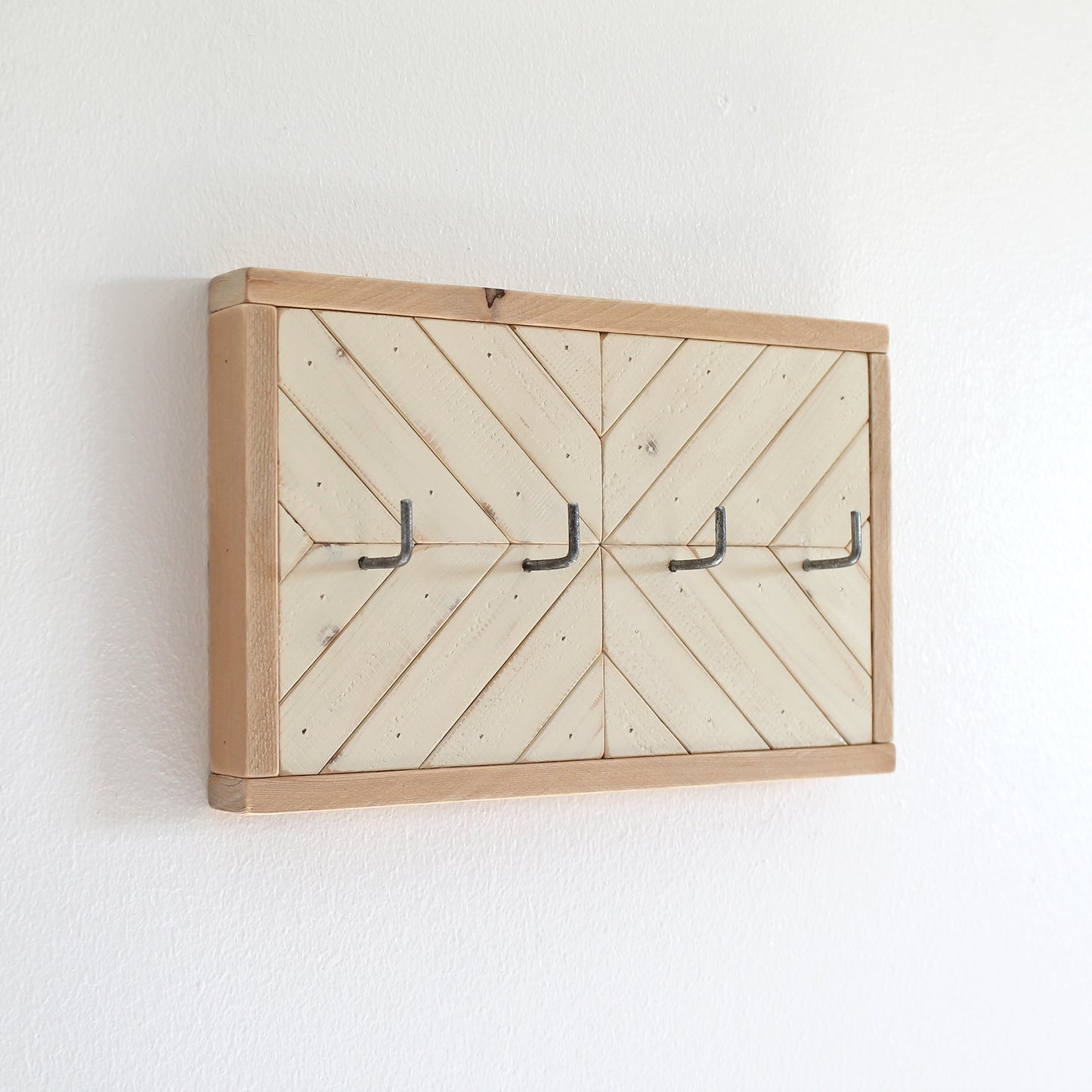 Porte clés rustique moderne en bois blanc ivoire | 4 crochets