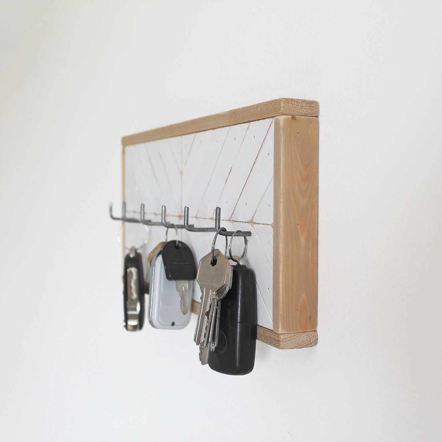 Porte clés rustique moderne en bois blanc | 6 crochets