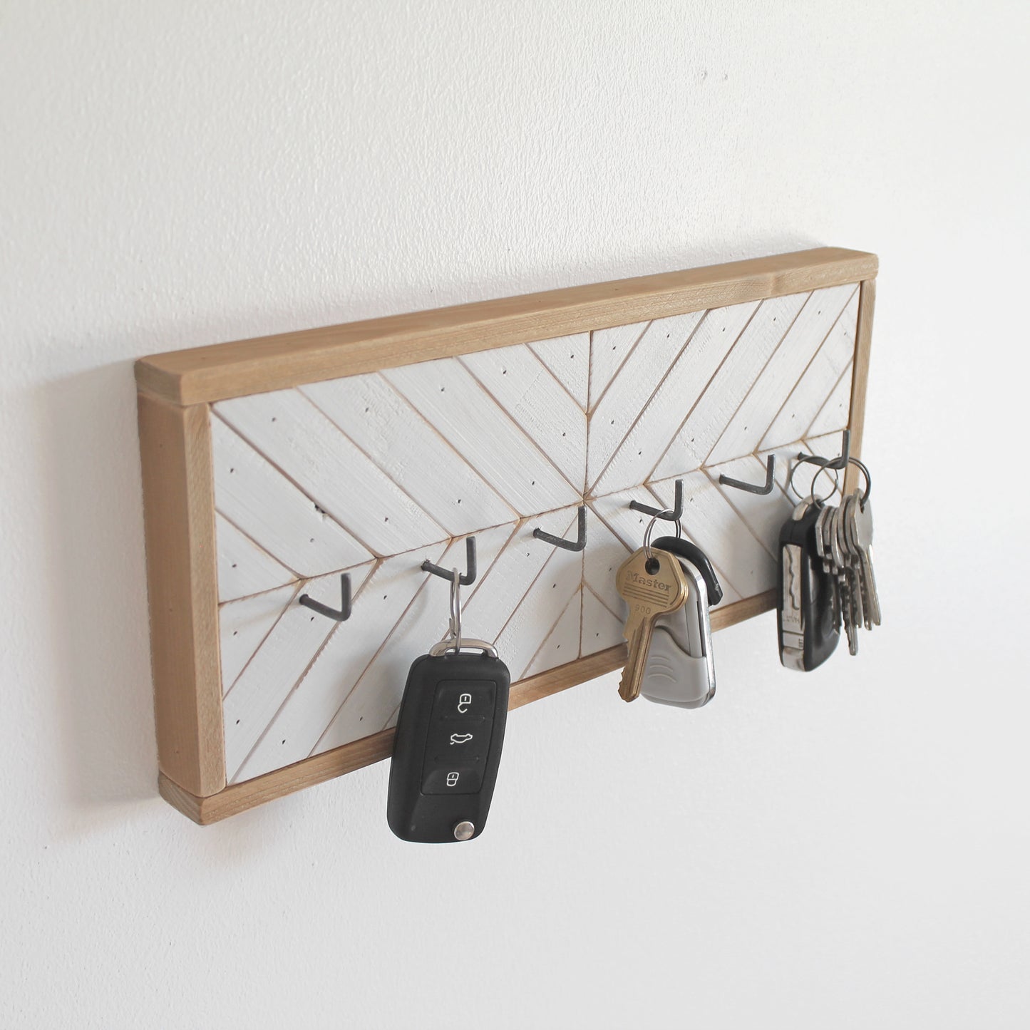 Porte clés rustique moderne en bois blanc | 6 crochets